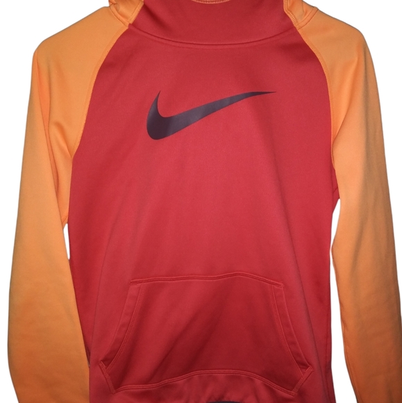 Nike Other - Girls Youth Nike Therma Training Hoodie- Size L